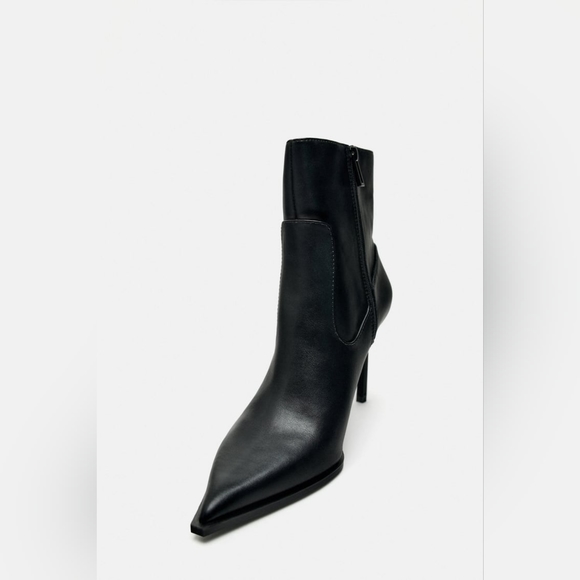 ✨️Zara✨️POINTED-TOE HEELED ANKLE BOOTS - Picture 5 of 16